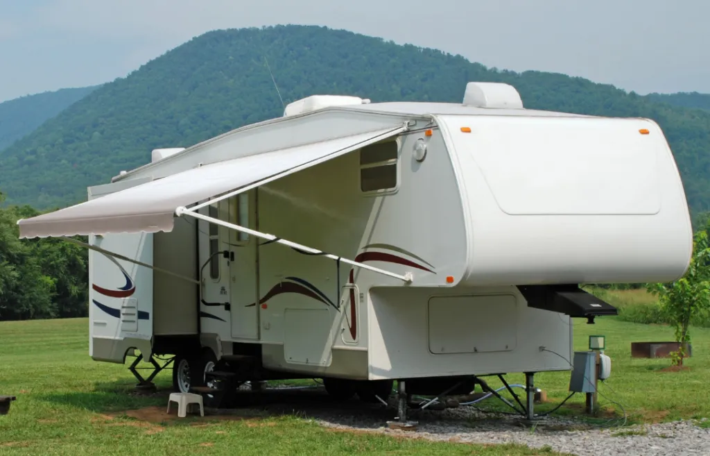 Fifth Wheel Camper